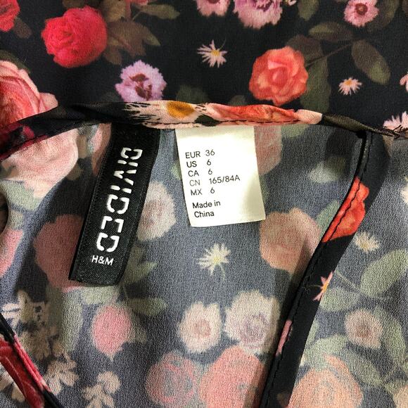 Divided by H&M Women's spaghetti strap summer floral top blouse SIZE 6 - Picture 5 of 6